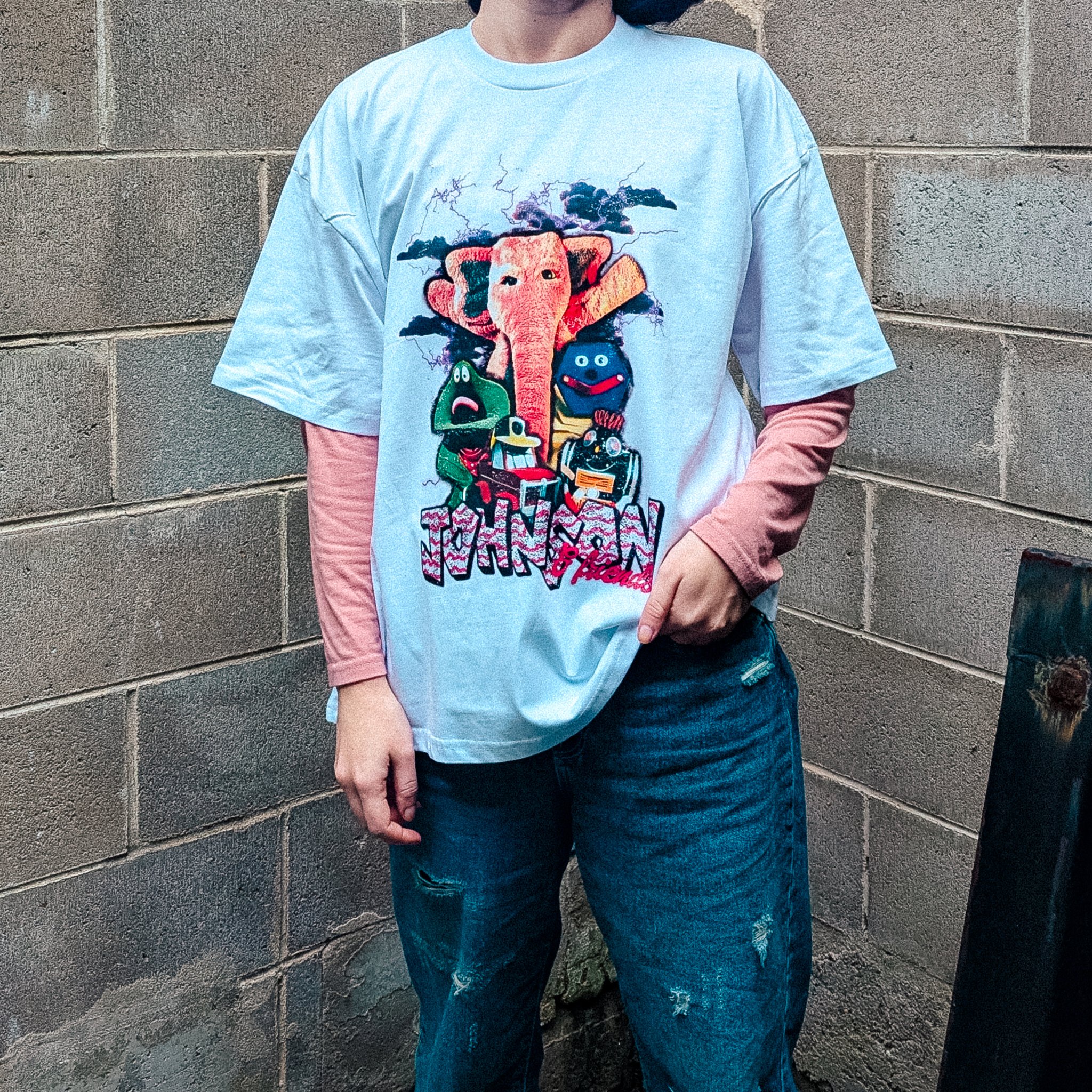 Johnson & Friends Oversized Tee